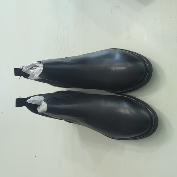 Cole Haan Berkshire Chelsea Boot - Picture 4 of 6